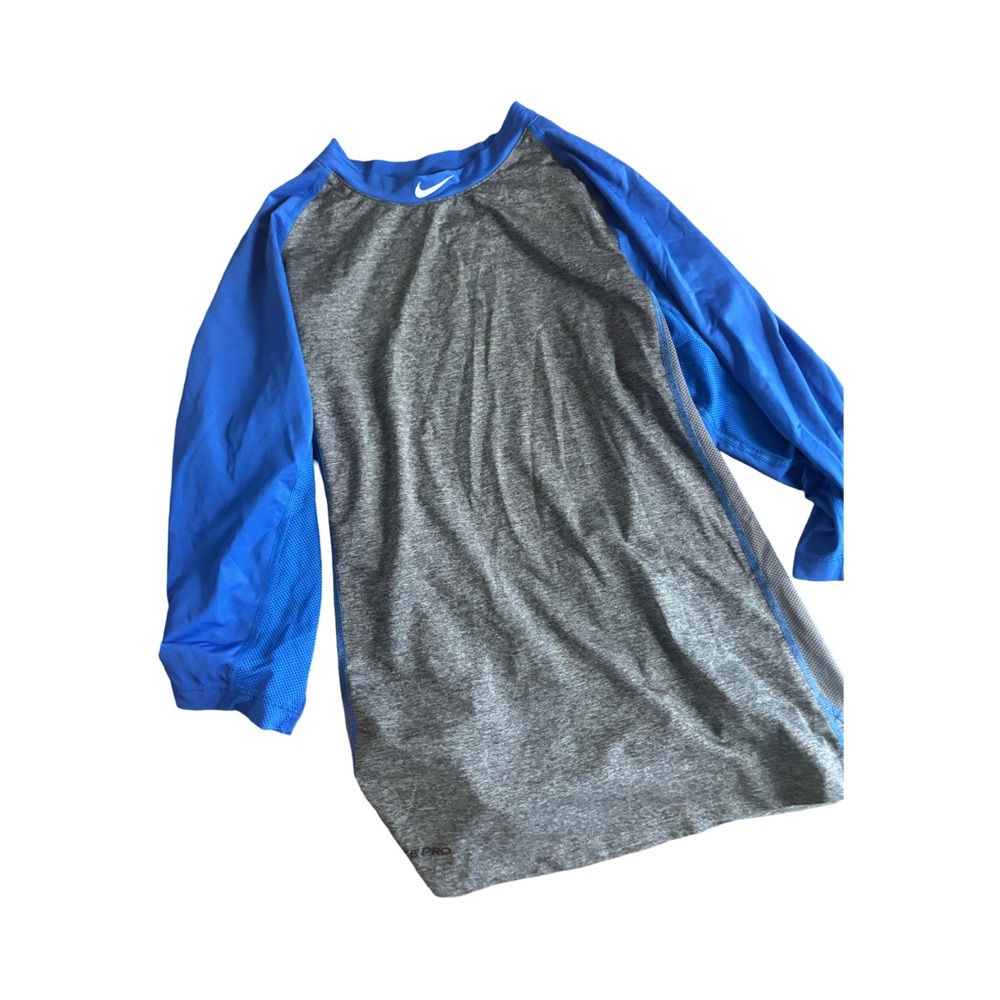 Nike- Baseball style shirt- Small